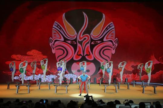 诗意满遂宁 10名国内外优秀诗人共襄陈子昂诗歌奖盛举